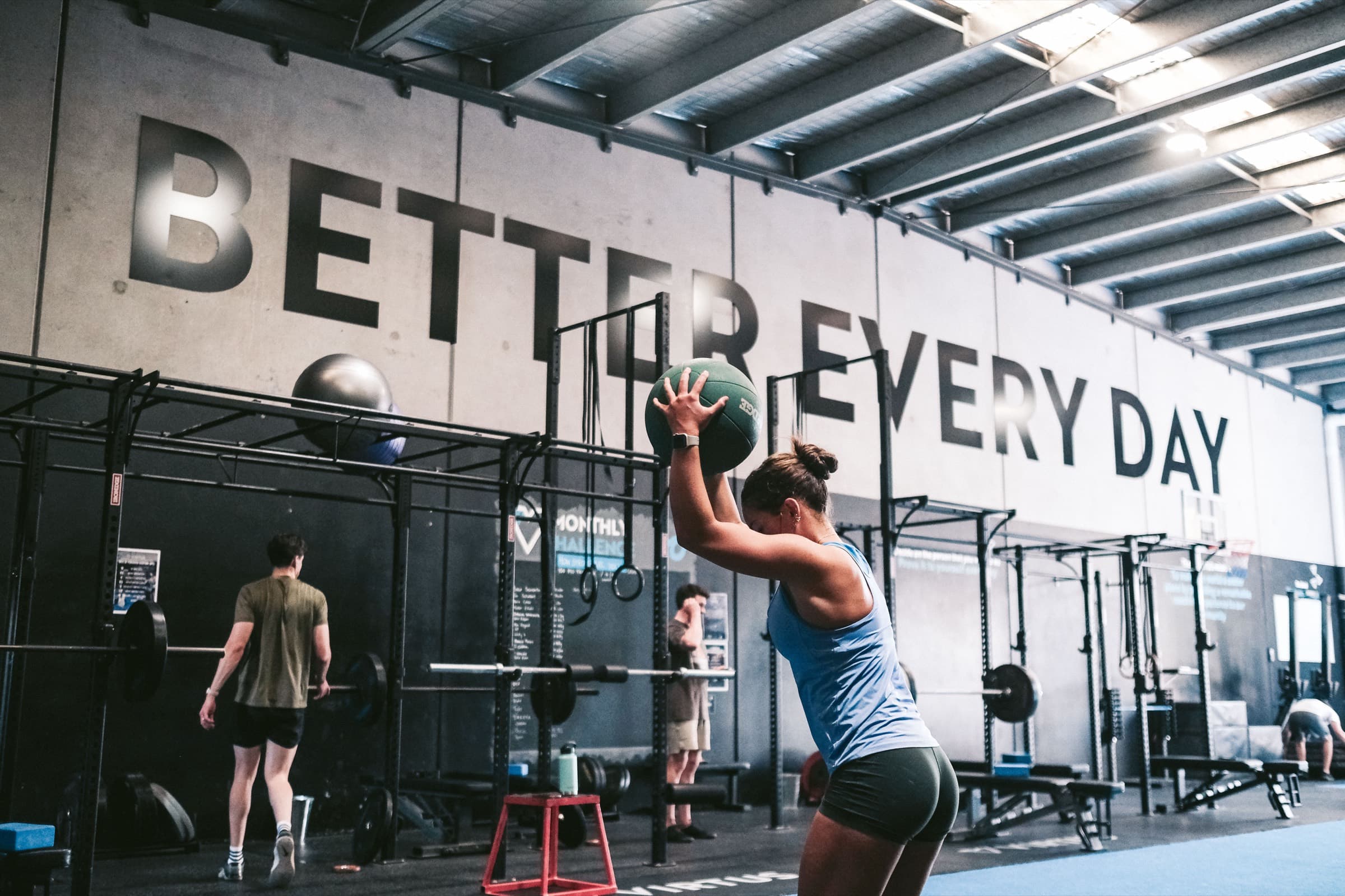 Members training on the Virtus Performance floor in Mornington